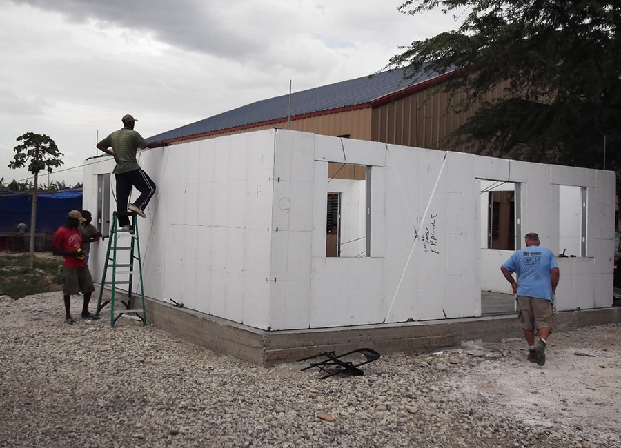 Hurricane / typhoon homes